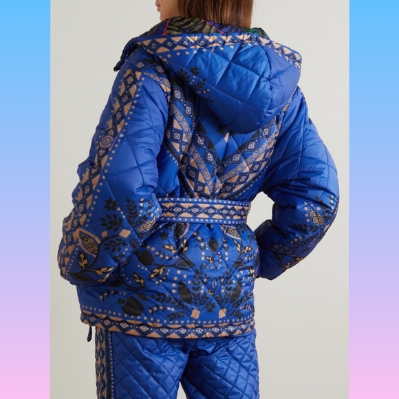 Farm Rio Macaw Forest Reversible Quilted Printed Shell Jacket - Blue - Picture 2 of 10